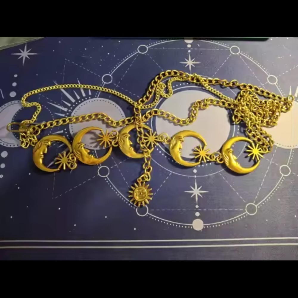 Vintage Gold Celestial Chain Belt - Picture 8 of 10